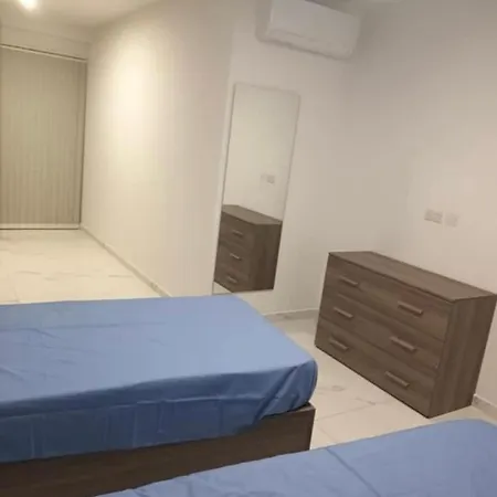 شقة Modern 3 Double Bedroom